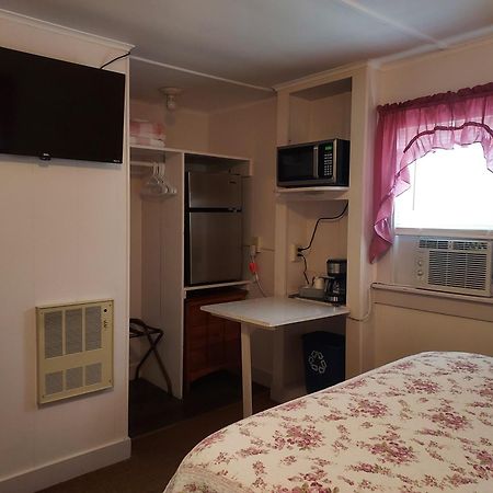 Serenity Motel Shaftsbury Exterior photo